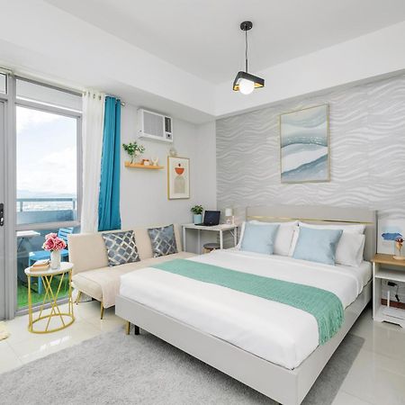 Manhattan Heights Modern Studio Cubao Exterior photo